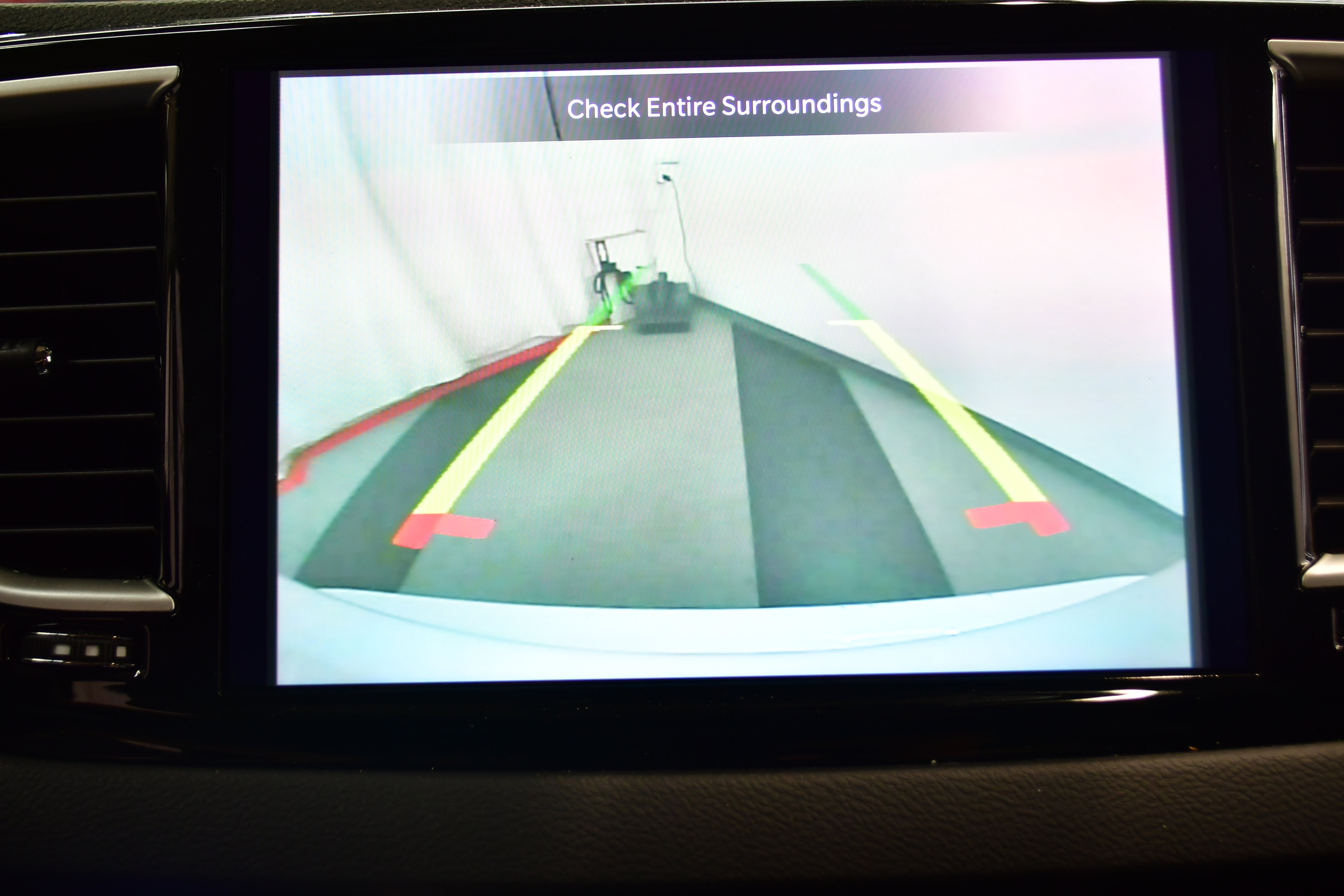 Used 2024 Chrysler Pacifica Touring-L FWD image 27