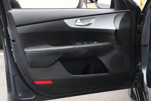 Used 2023 Kia Forte LXS image 14