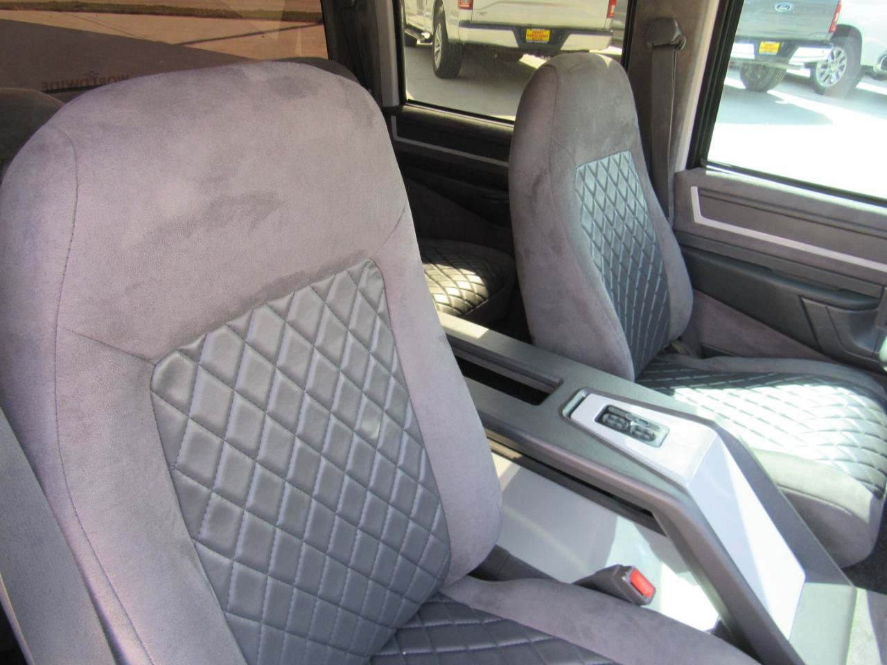 Used 1993 Chevrolet Silverado 3500 2WD Crew Cab image 58