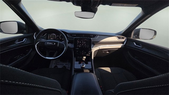 Used 2024 Jeep Grand Cherokee L Laredo w/ Luxury Tech Group I image 31