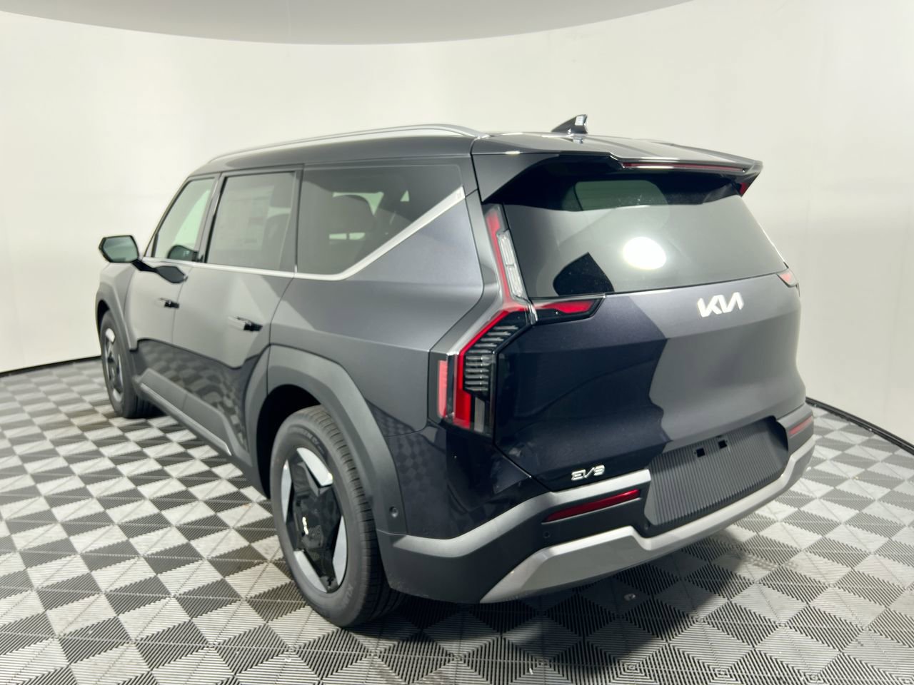 New 2026 Kia EV9 Light RWD image 7
