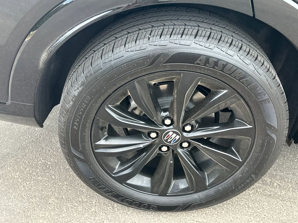 Used 2025 Buick Envista Sport Touring image 17
