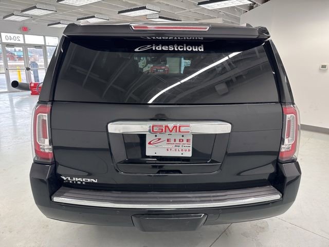 Used 2017 GMC Yukon Denali AWD/4WD image 9