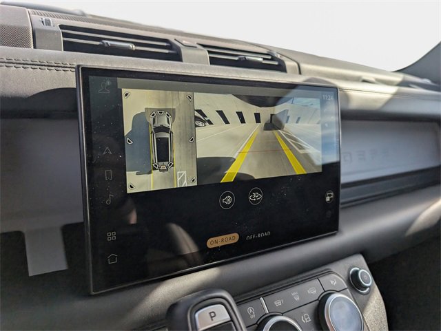 Used 2025 Land Rover Defender 130 S image 22