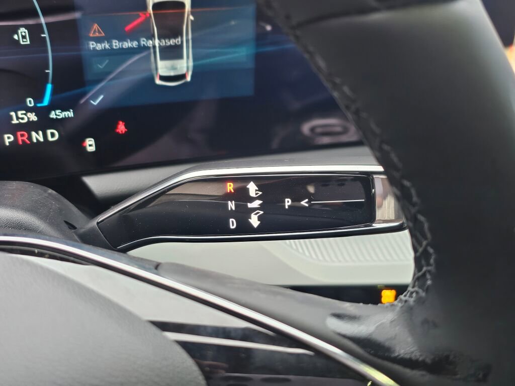 New 2026 Cadillac Optiq Luxury 1 image 40