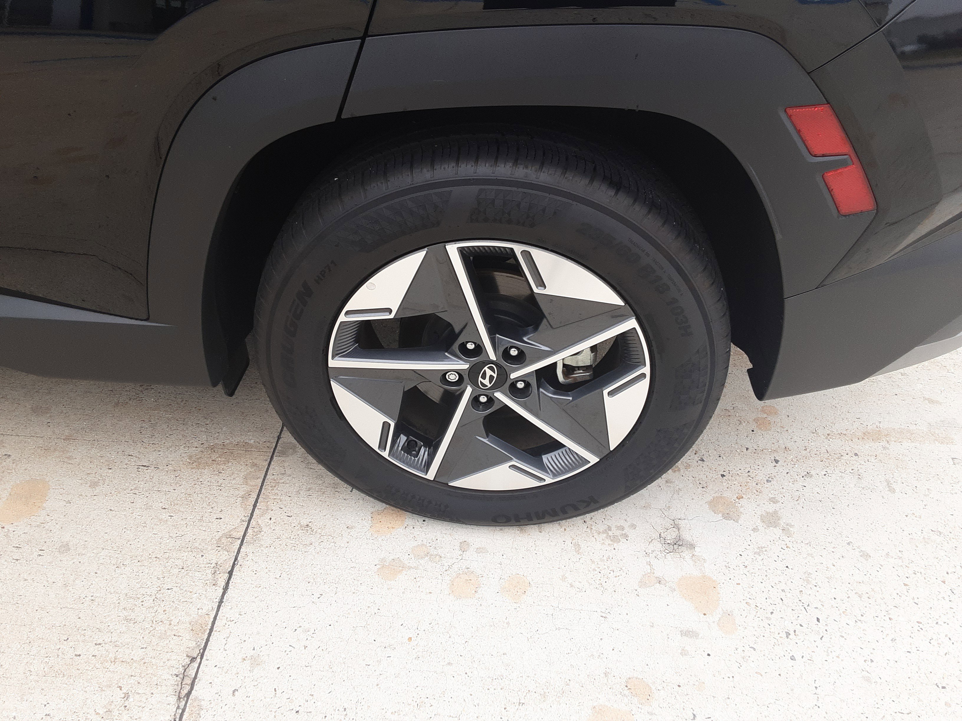 Used 2025 Hyundai Tucson SEL FWD image 24