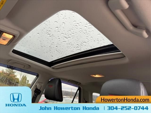 Used 2022 Toyota 4Runner TRD Off-Road Premium AWD/4WD image 18