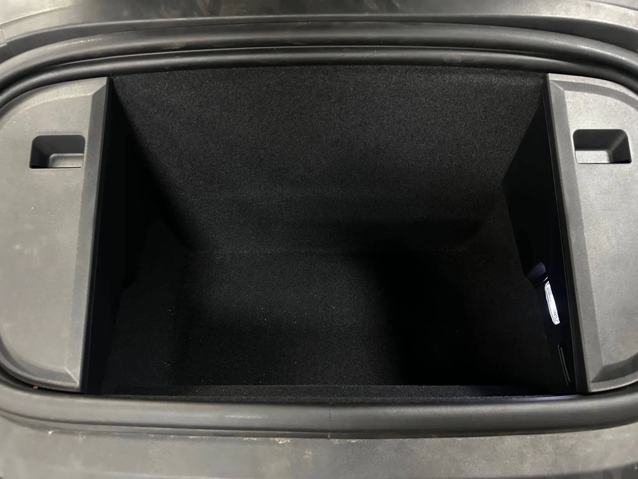 Used 2020 Porsche Taycan Turbo S image 28