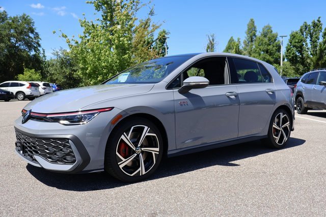 New 2025 Volkswagen GTI SE image 3
