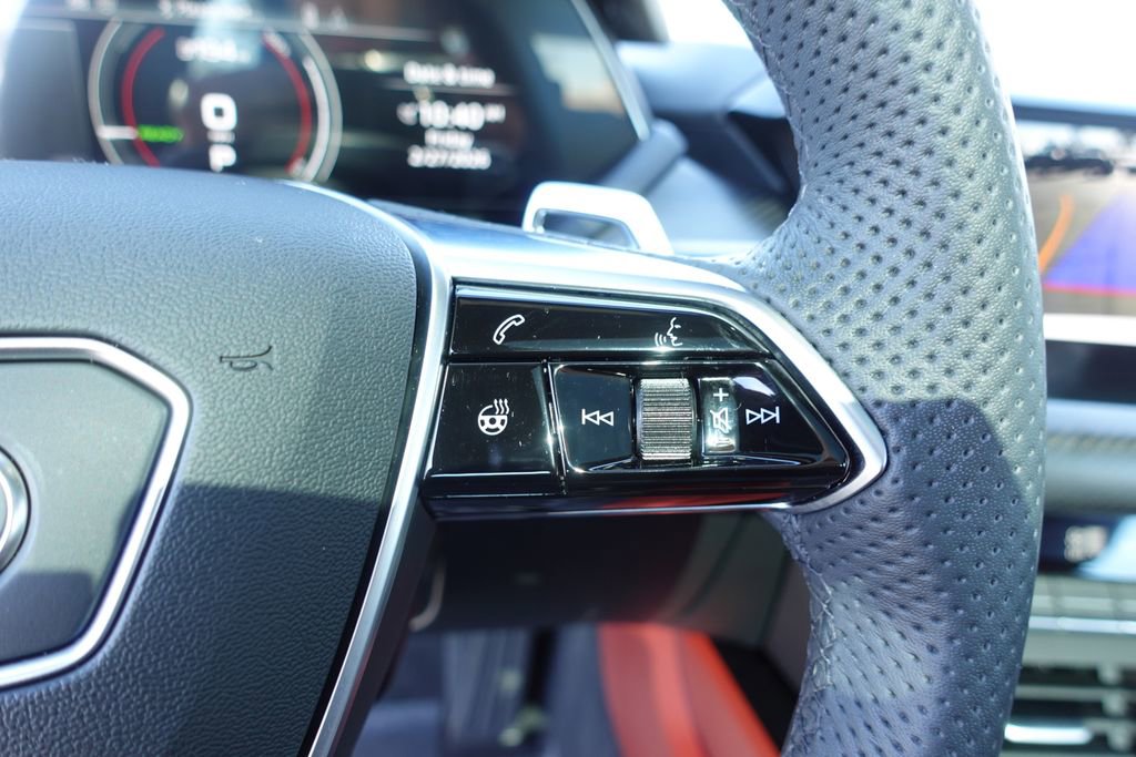 Used 2024 Audi e-tron GT Premium Plus image 12