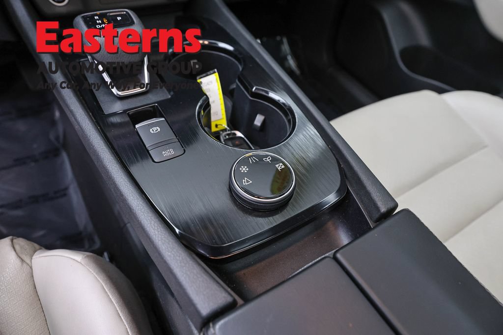 Used 2023 Nissan Rogue SV w/ SV Premium Package AWD/4WD image 21