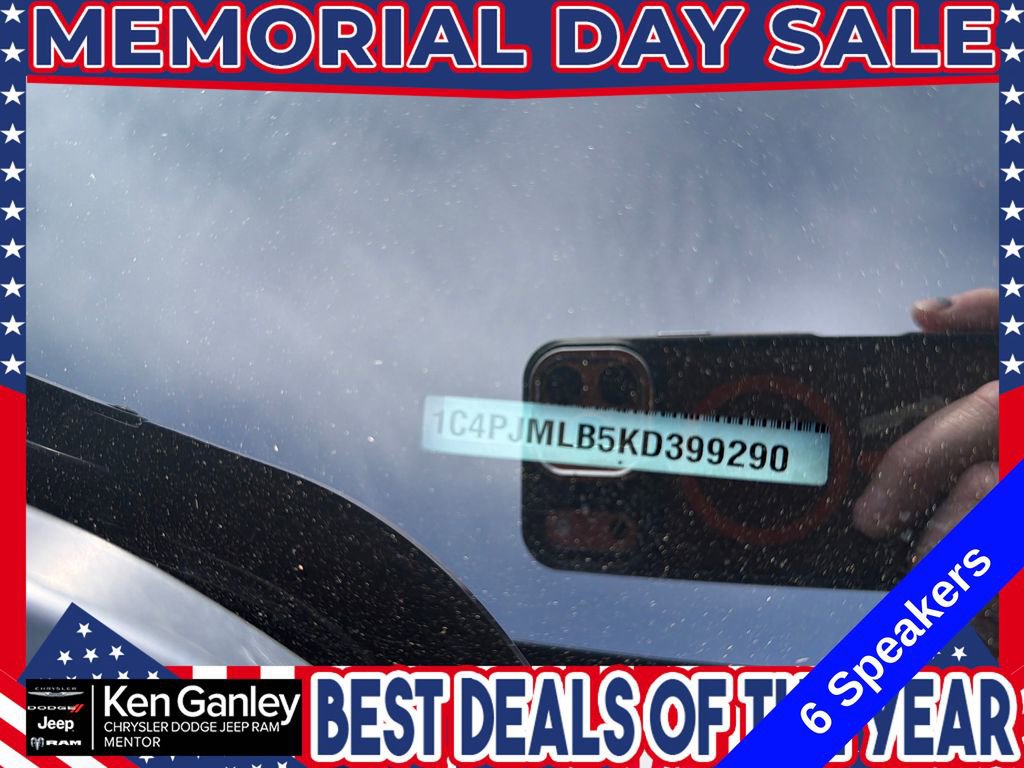 Used 2019 Jeep Cherokee Latitude Plus w/ Cold Weather Group AWD/4WD image 26
