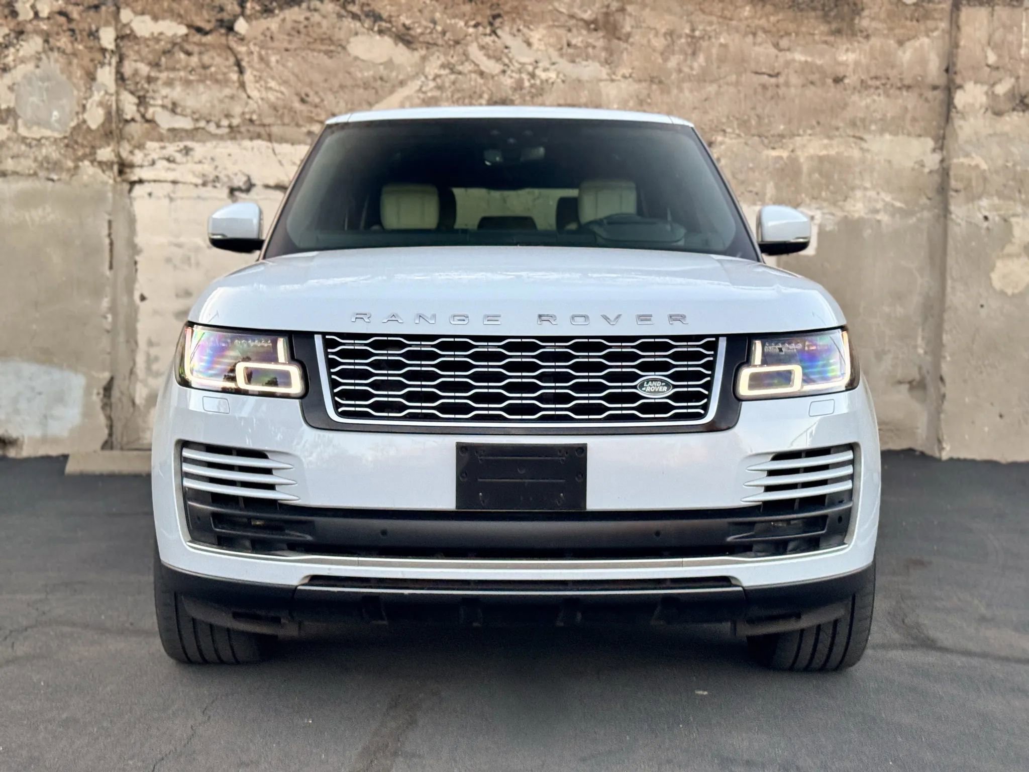 Used 2019 Land Rover Range Rover Supercharged image 9
