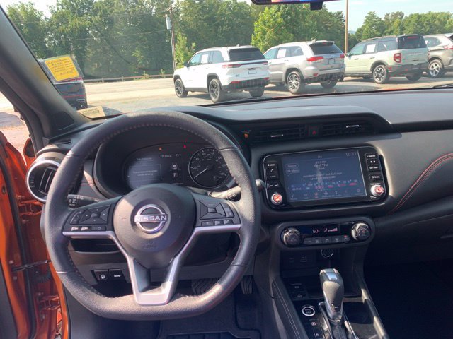 Used 2022 Nissan Kicks SR FWD image 25