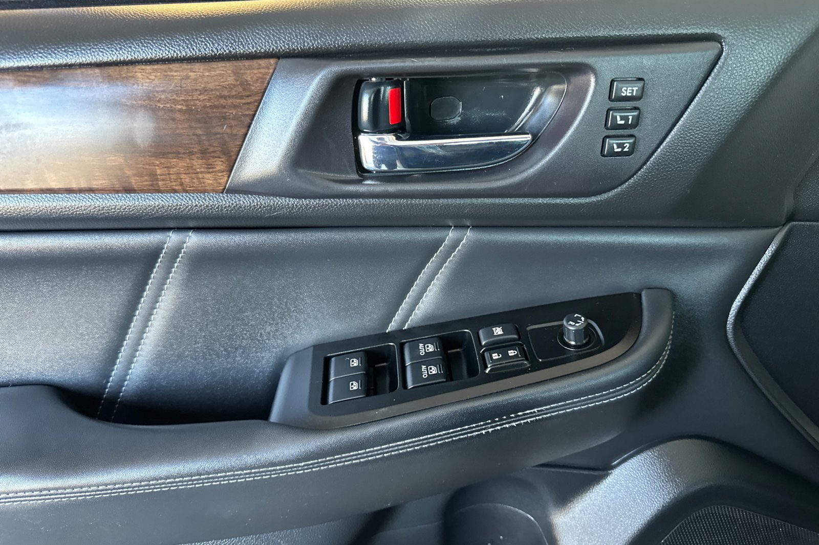 Used 2019 Subaru Outback 2.5i Limited AWD/4WD image 11