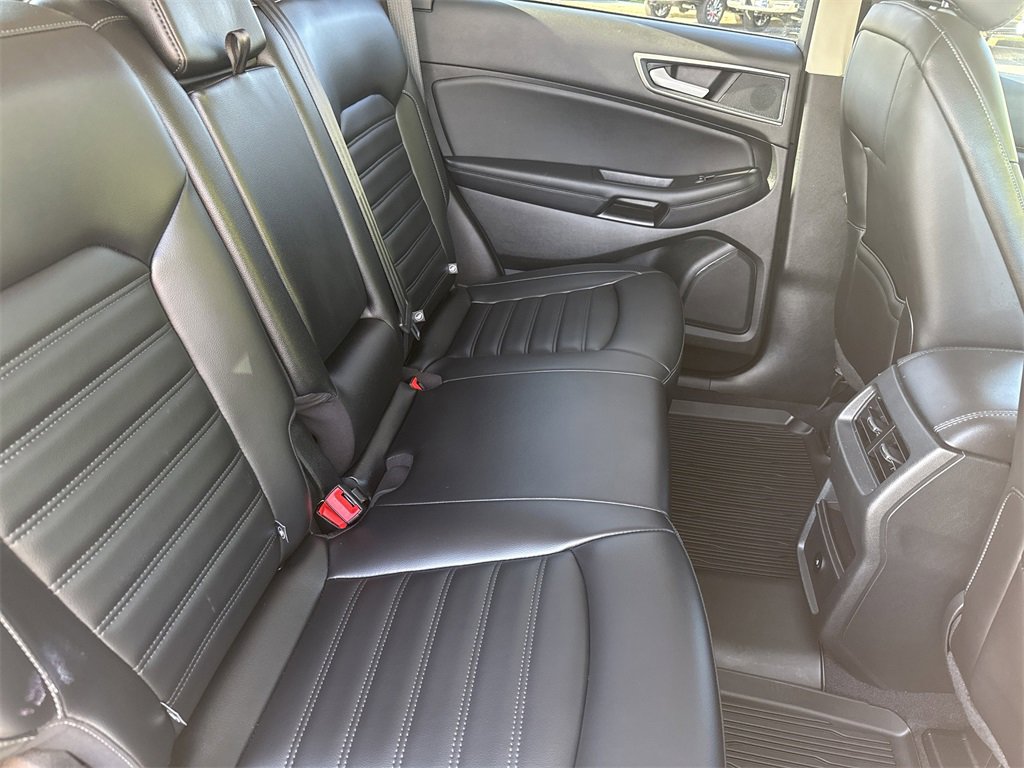 Used 2024 Ford Edge SEL image 15