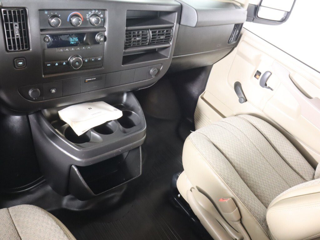 Used 2010 Chevrolet Express 1500 LS RWD image 22