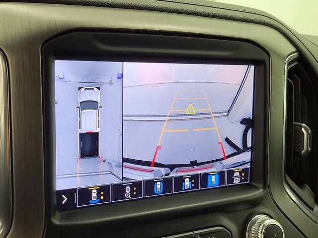 Used 2022 GMC Sierra 2500 Denali w/ Denali Black Diamond Edition image 4