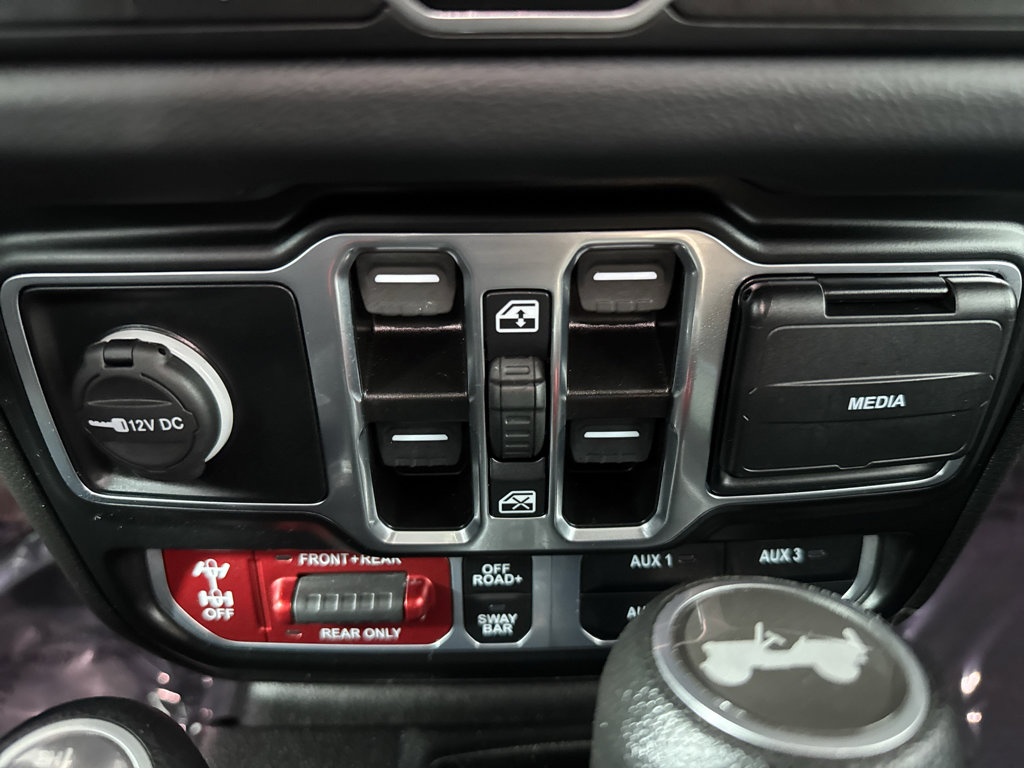 Used 2024 Jeep Wrangler Unlimited Rubicon 4xe image 22