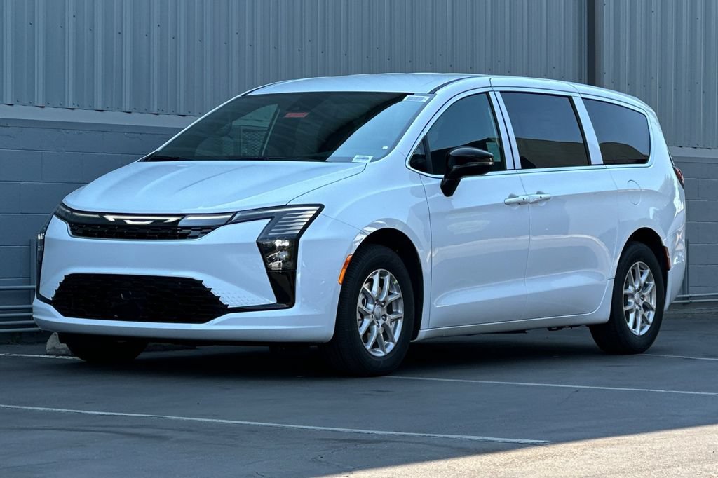 New 2027 Chrysler Pacifica Select FWD image 8