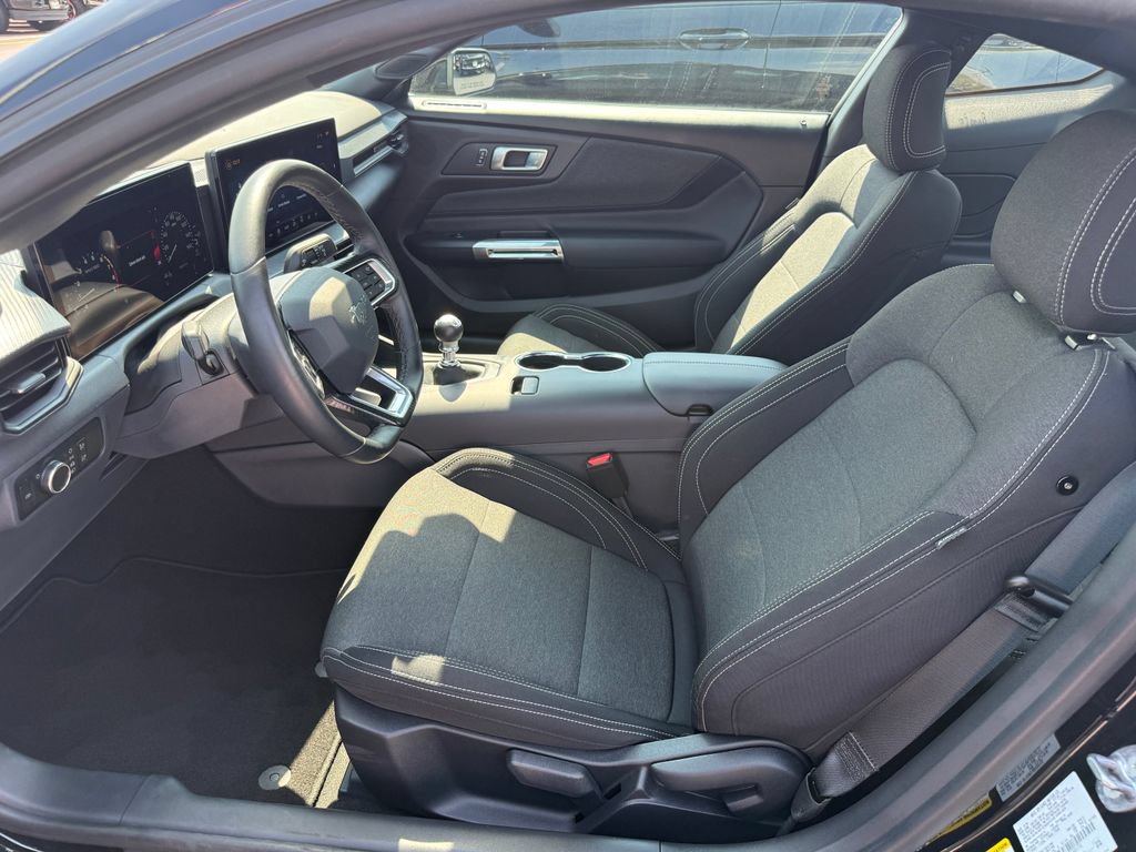 Used 2025 Ford Mustang GT RWD image 14