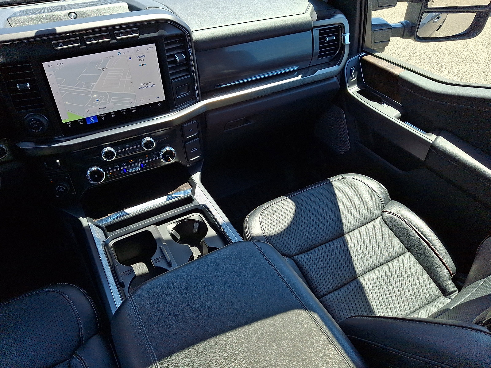 Certified 2024 Ford F250 Lariat w/ Lariat Ultimate Package AWD/4WD image 16