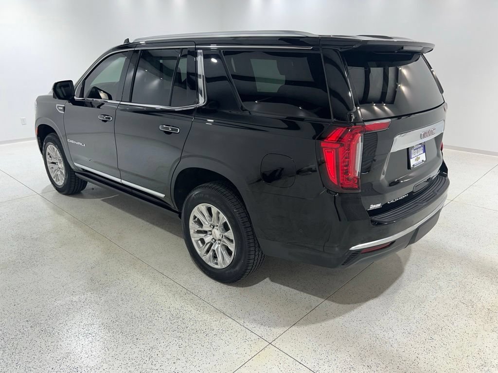Used 2024 GMC Yukon Denali w/ Advanced Technology Package AWD/4WD image 3