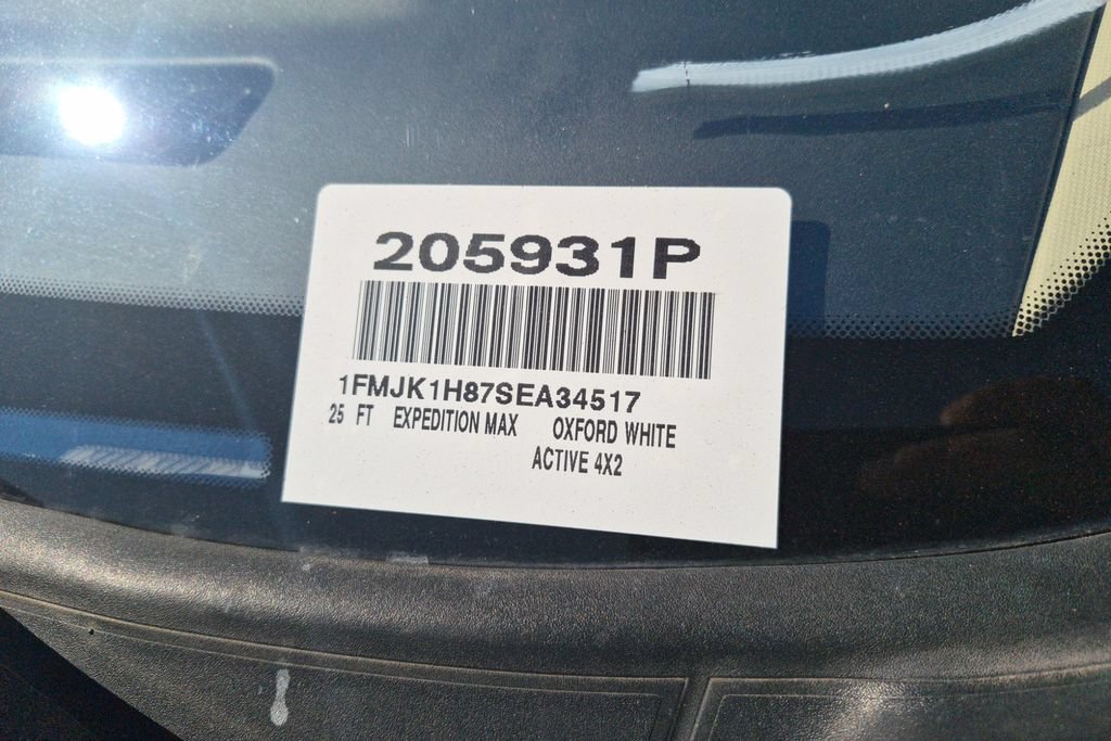 Used 2025 Ford Expedition Max Active RWD image 19