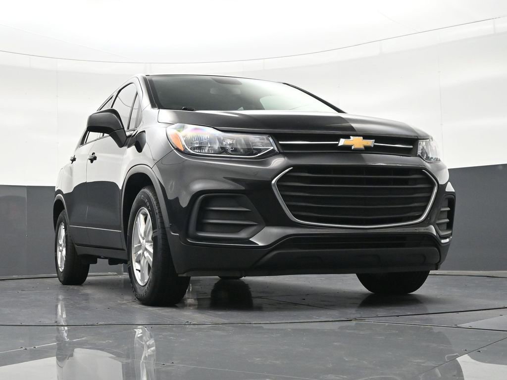 Used 2020 Chevrolet Trax LS FWD image 29