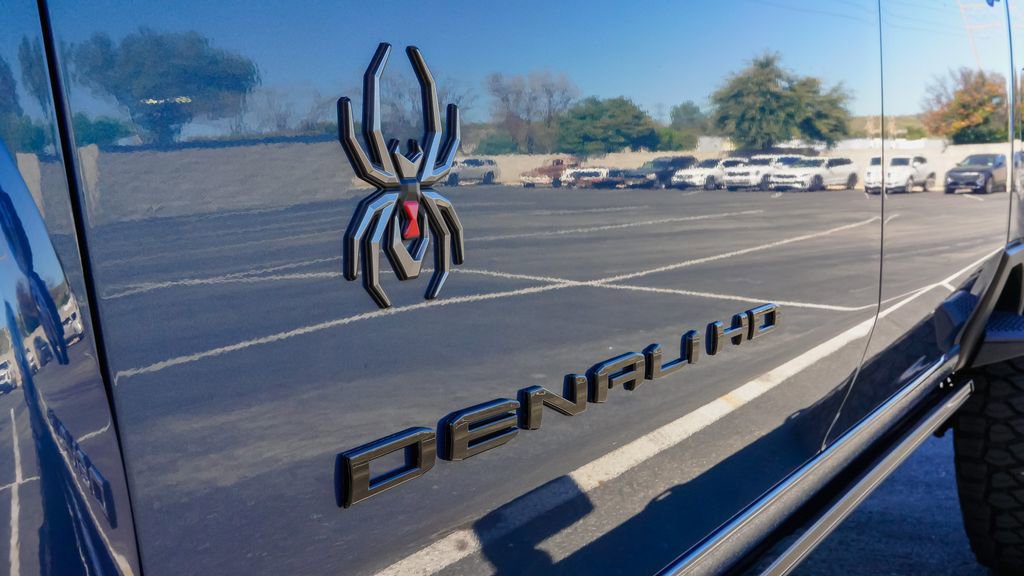 New 2026 GMC Sierra 2500 Denali w/ Denali Reserve Package image 13