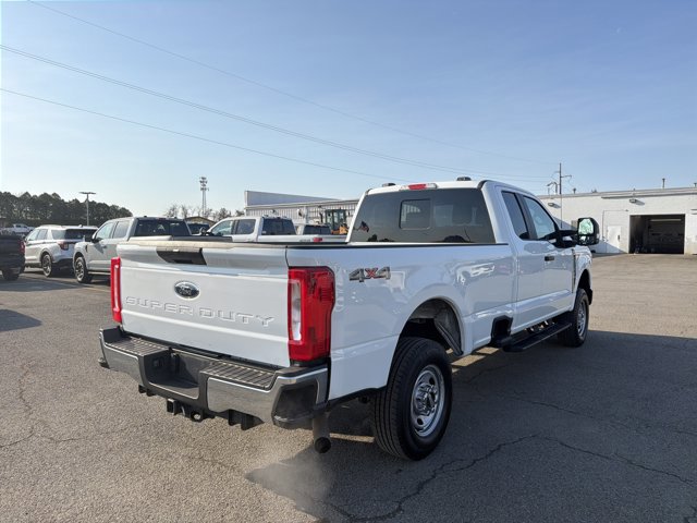 Certified 2025 Ford F250 XL w/ XL Chrome Package AWD/4WD image 5