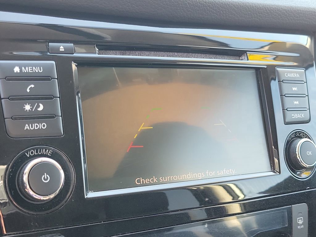 Used 2020 Nissan Rogue S image 25