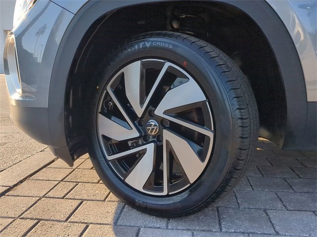 Certified 2024 Volkswagen Atlas SE image 34