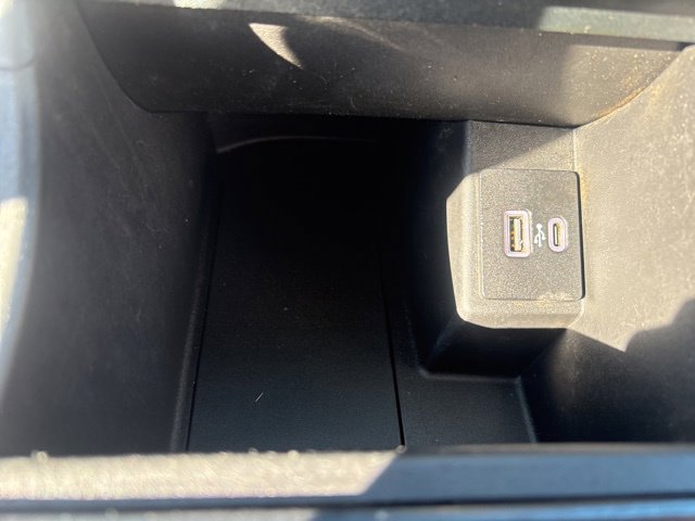 Used 2022 Ford Edge SE w/ Black Appearance Package image 24