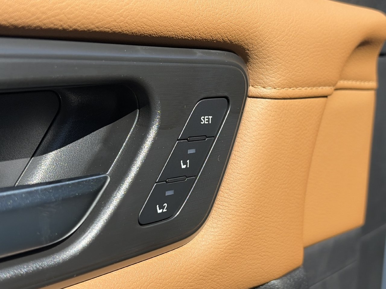 New 2026 Nissan Armada Platinum Reserve AWD/4WD image 16