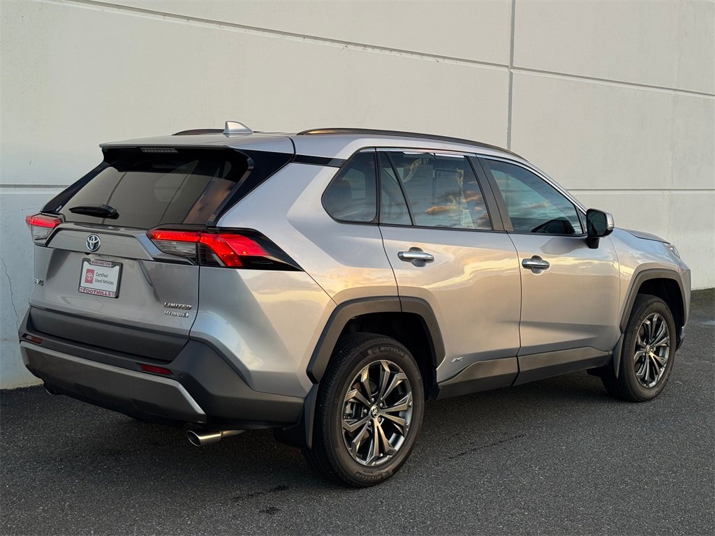 Used 2024 Toyota RAV4 Limited image 7