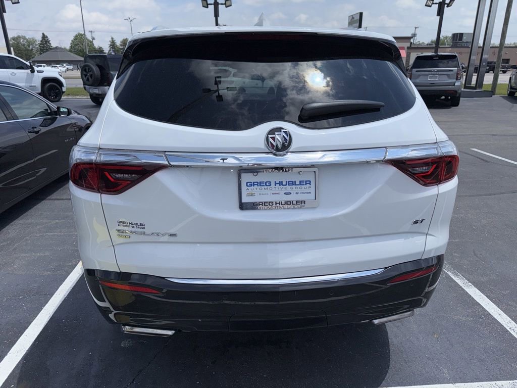 Used 2023 Buick Enclave Essence w/ Sport Touring Edition AWD/4WD image 5