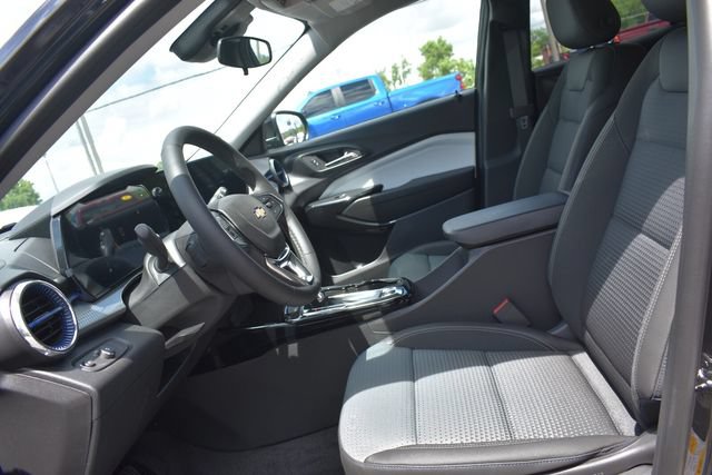 New 2026 Chevrolet Trax LT w/ LT Convenience Package FWD image 21