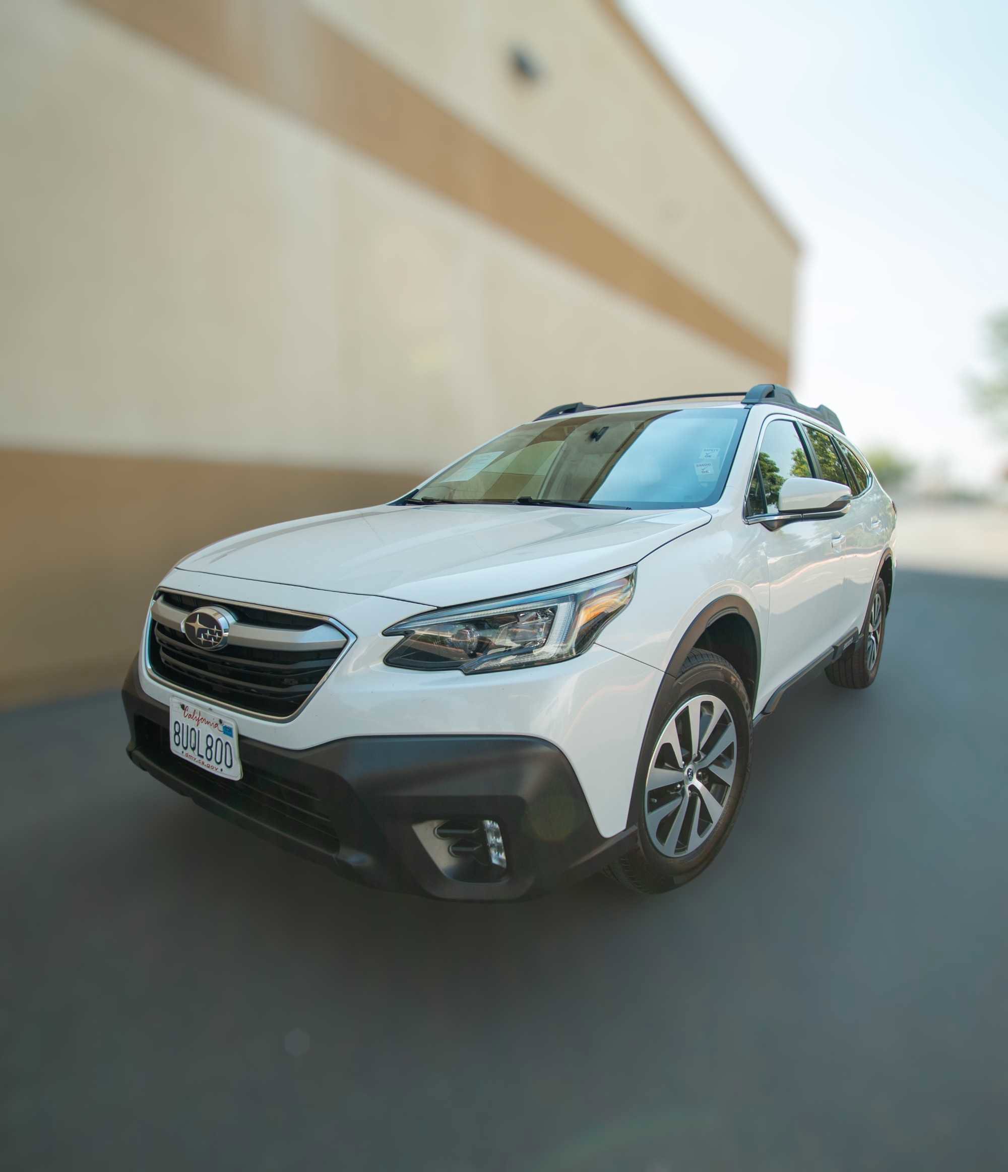 Used 2021 Subaru Outback Premium image 1