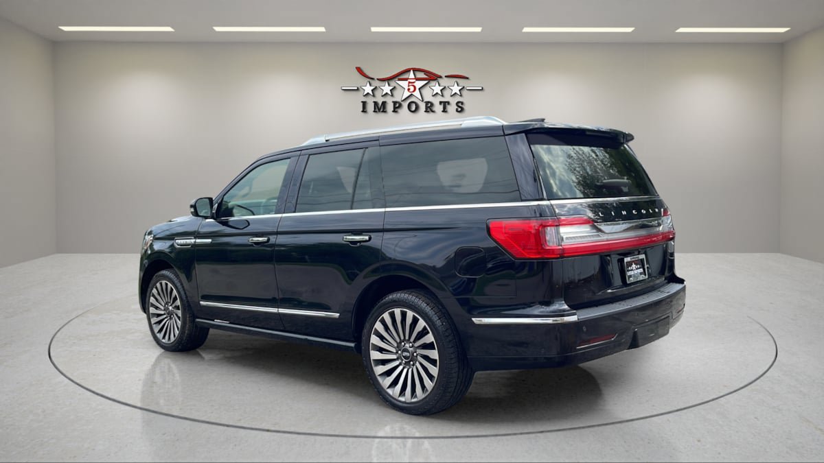 Used 2019 Lincoln Navigator Reserve AWD/4WD image 3