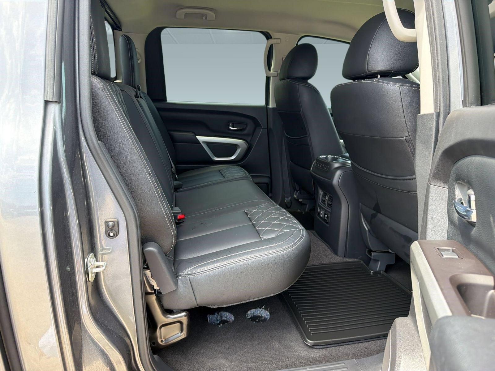 Used 2020 Nissan Titan SV w/ SV Convenience Package AWD/4WD image 30