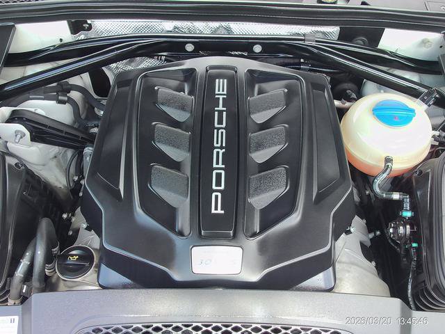 Used 2016 Porsche Macan S AWD/4WD image 9