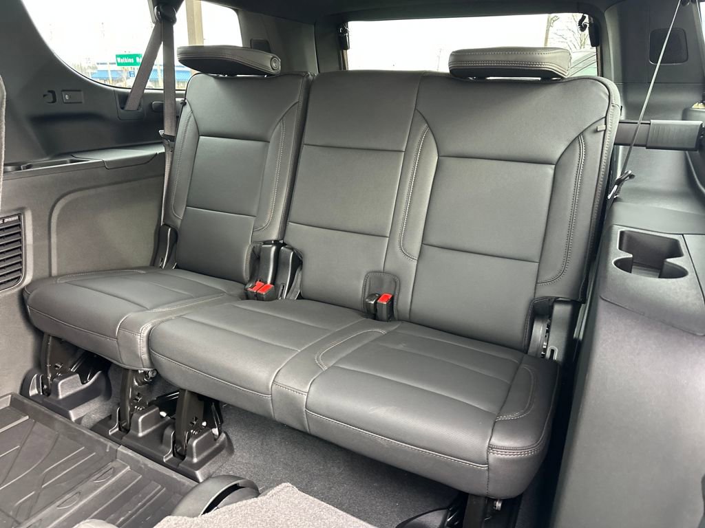New 2026 Chevrolet Suburban High Country image 19