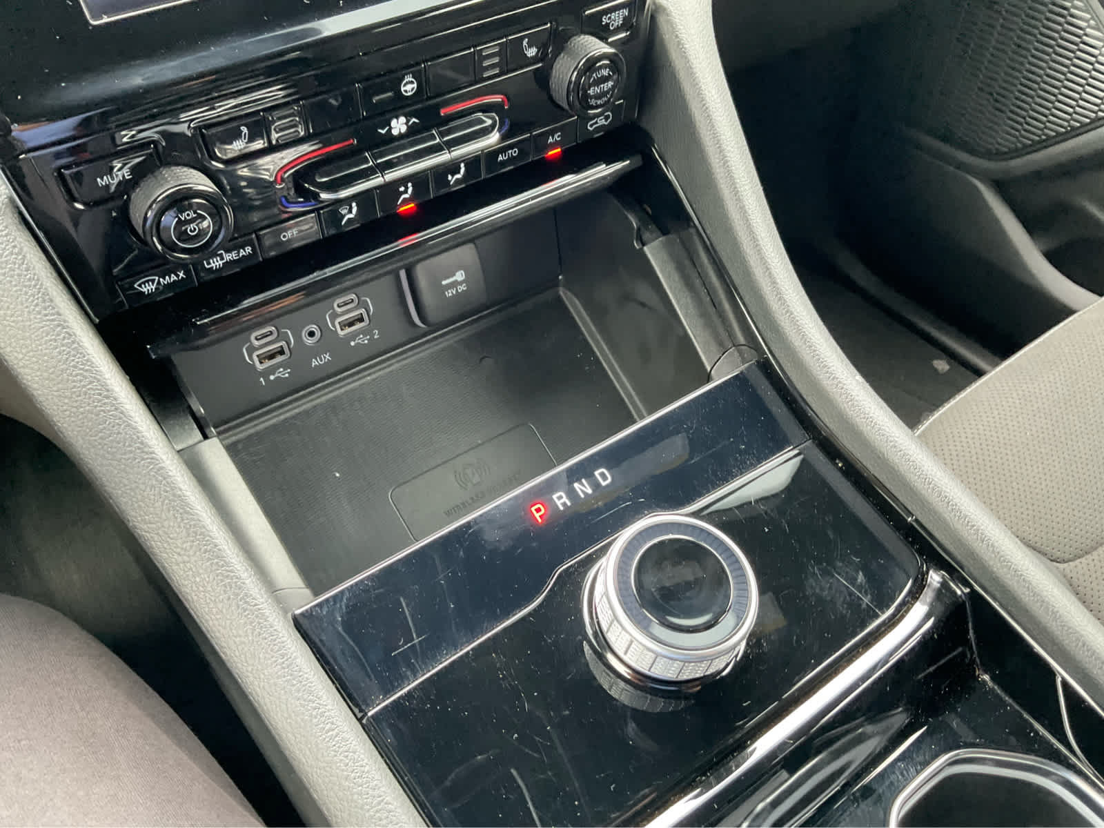 Used 2023 Jeep Grand Cherokee L Laredo RWD image 19