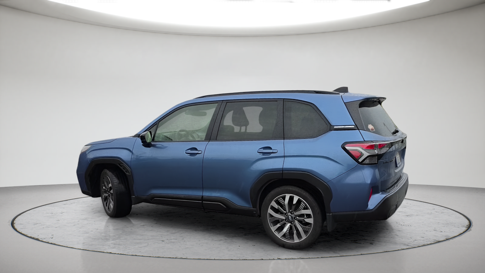 Used 2025 Subaru Forester Touring w/ Popular Package - Touring AWD/4WD image 10