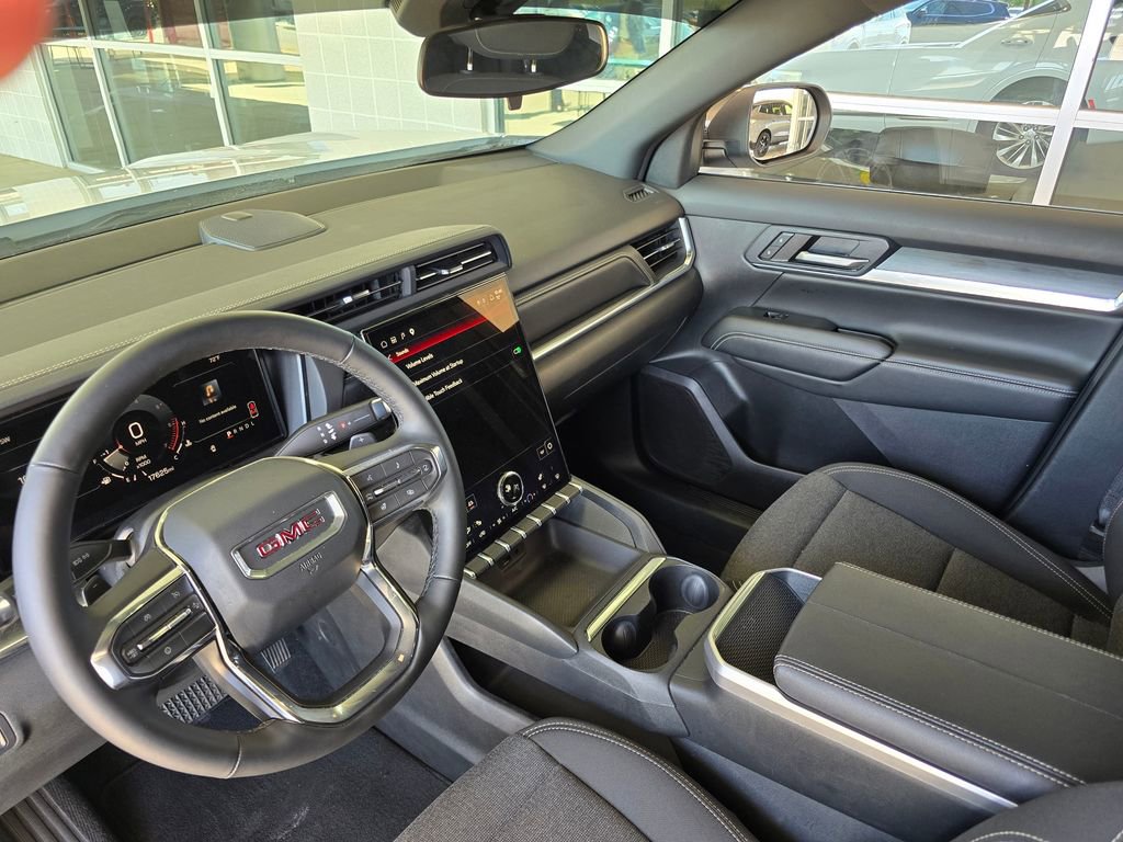 Used 2026 GMC Terrain Elevation image 12