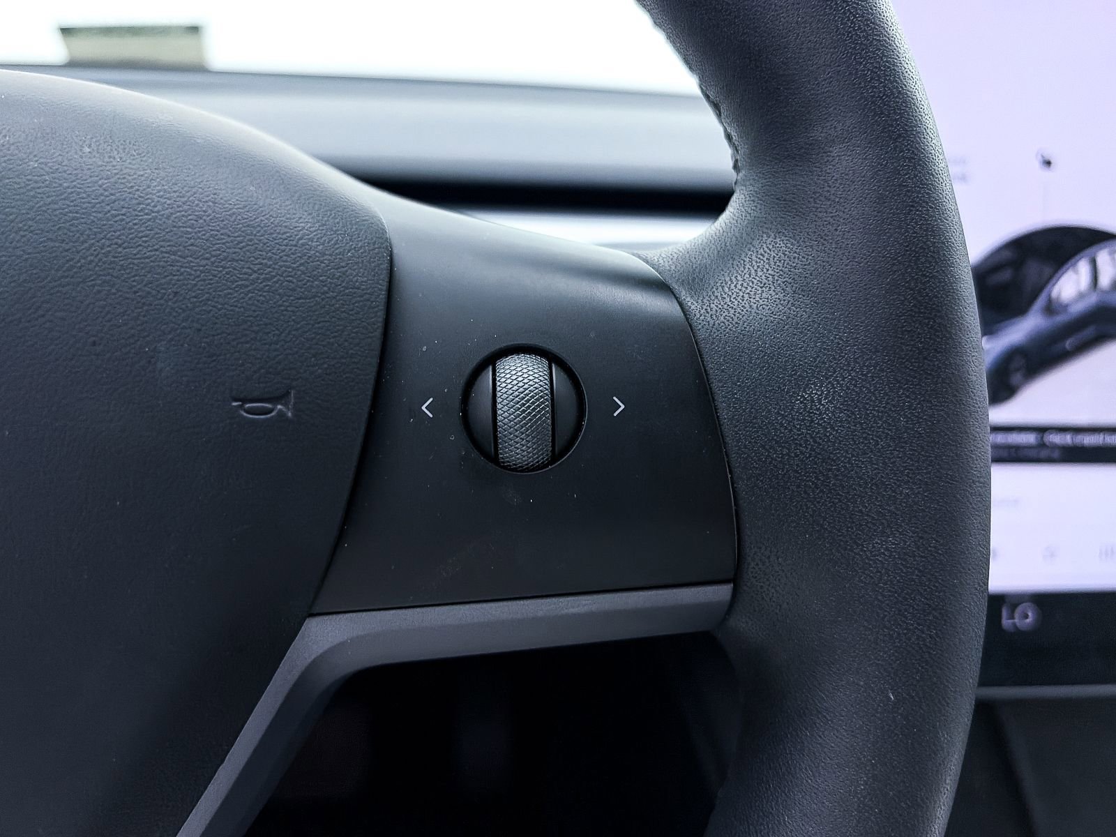 Used 2023 Tesla Model 3 Standard Range image 27