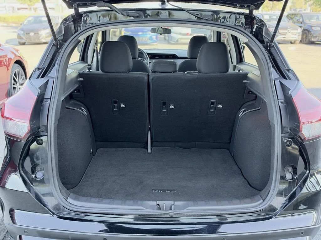 Used 2022 Nissan Kicks S FWD image 20