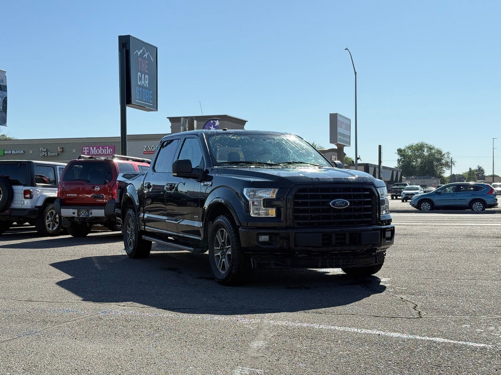 Used 2017 Ford F150 XLT w/ Equipment Group 302A Luxury image 1