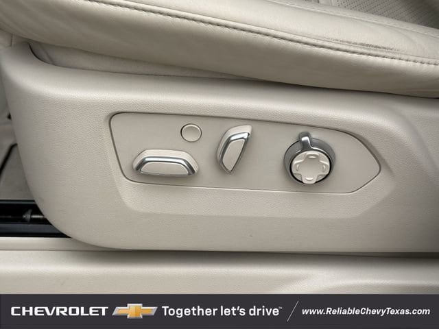 Used 2023 Cadillac Escalade Premium Luxury Platinum AWD/4WD image 32